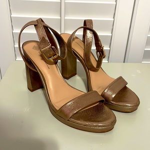 Antonio Melani Sarita Heels